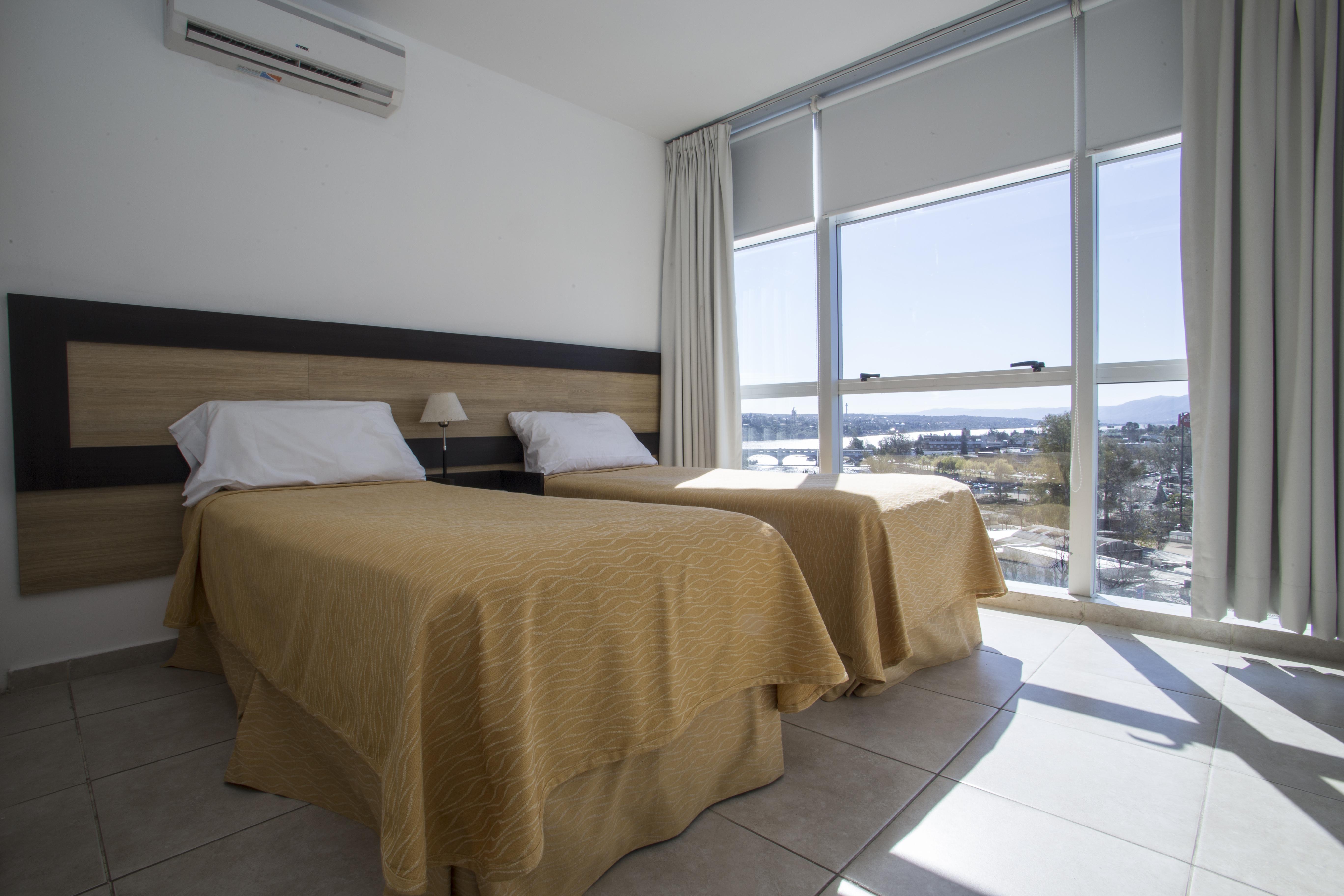 Amerian Carlos Paz & Suites วิญาการ์ลอสปาซ ภายนอก รูปภาพ
